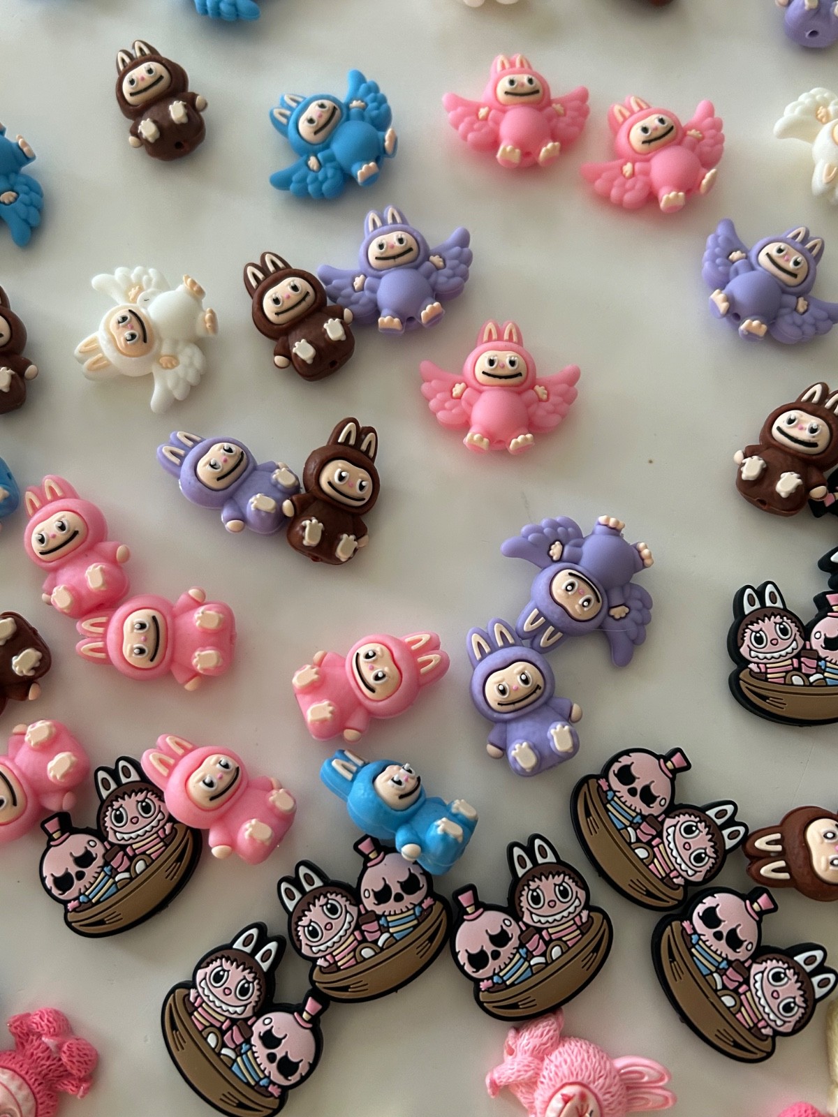 125+ pieces Cartoon Silicone/Acrylic mix Focal Beads for Pens. Focal Beads Bulk