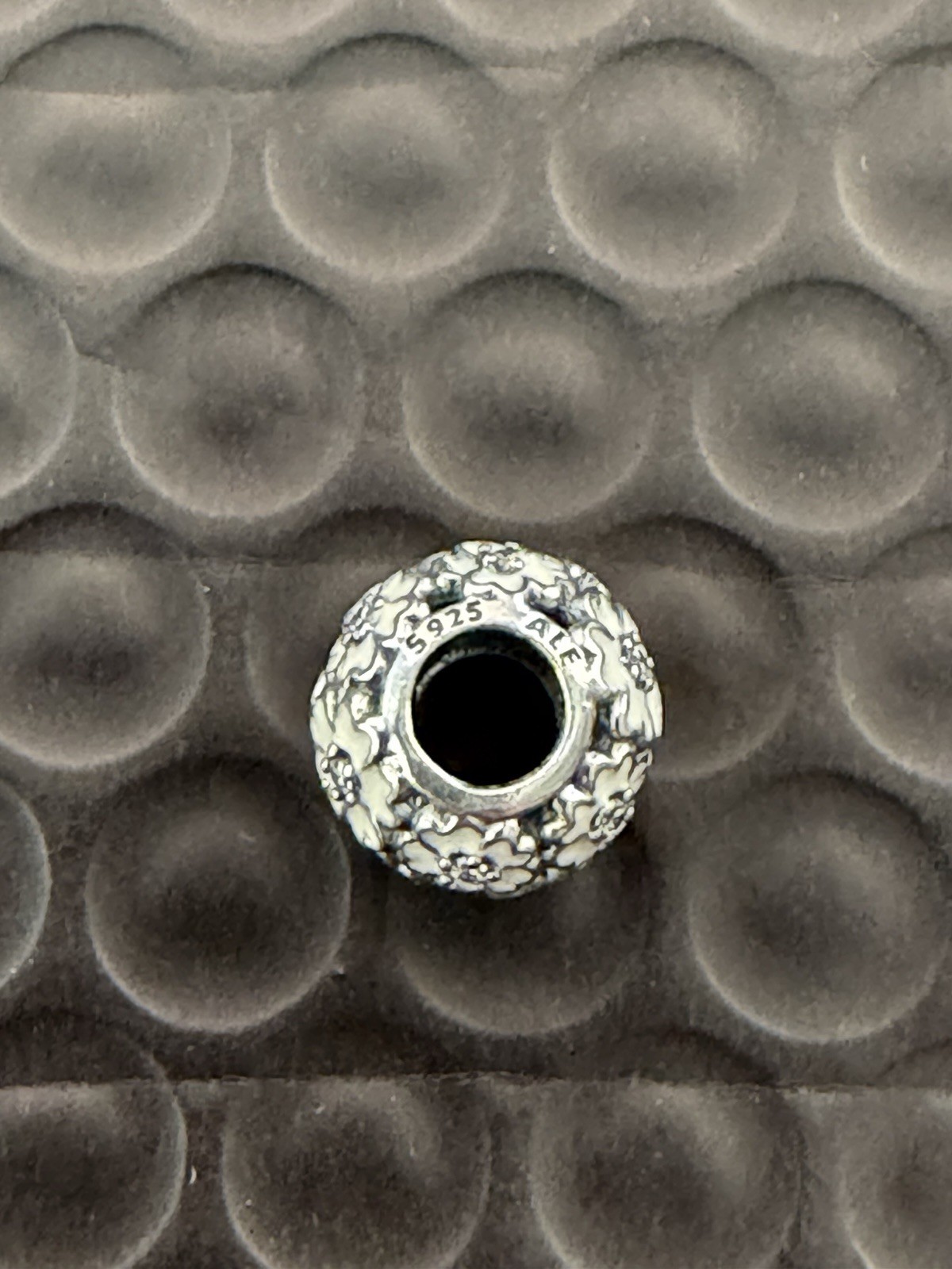 Pandora White Primrose Meadow Charm 791488EN12