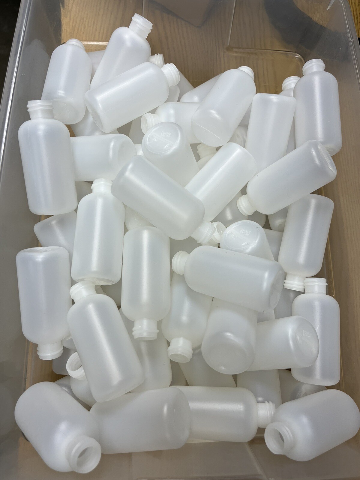 100 pack- 2oz (60mL) Plastic Boston Round Squeeze Bottles (With Caps) GOOD QUAL