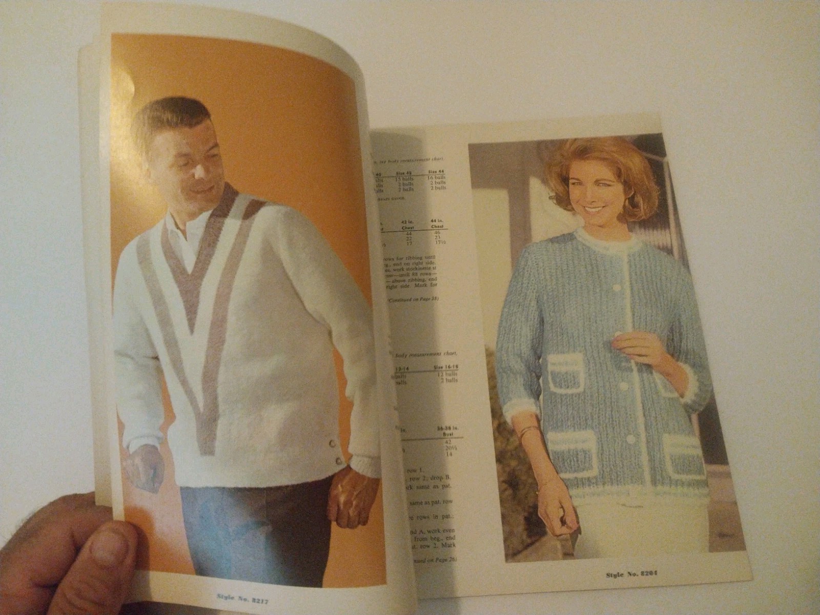 Mohair vintage hand knits magazine Bear Brand & Fleisher Yarns (1964) knitting