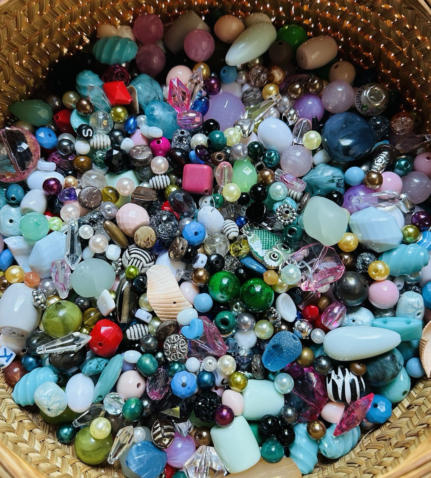 1 Pound Bead Soup Acrylic Glass Charms Upcycled Jewelry Making Crafts #2A