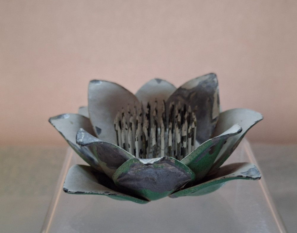 Vintage Heavy Metal Water Lily Lotus Figure Pin Flower Frog