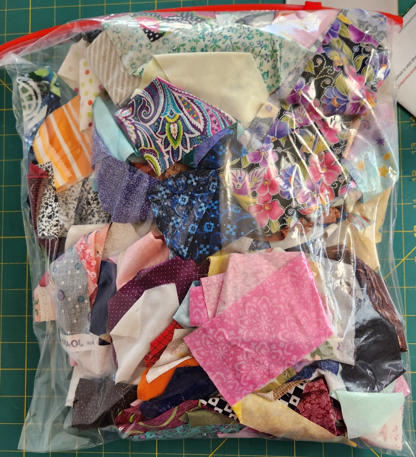 2.5 Gal Bag of Scrap Fabric Strips for String Scrappy Quilts Projects 1.5″ to 3″