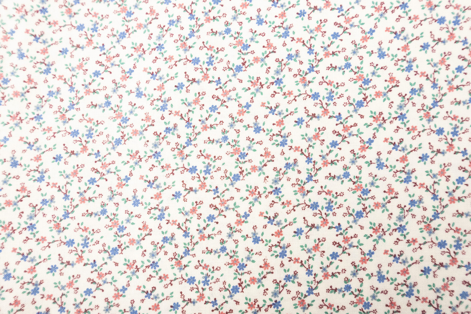3 Yards Vintage 100% Cotton Fabric, Width 45″, Small Floral on White
