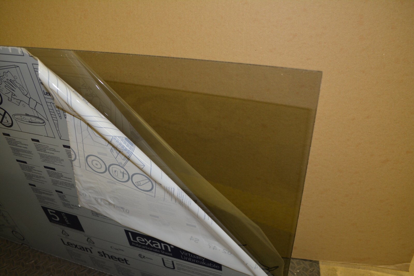 Tinted Lexan Sheet 3/8″ Solar Gray Polycarbonate Color #130 CHOOSE A SIZE