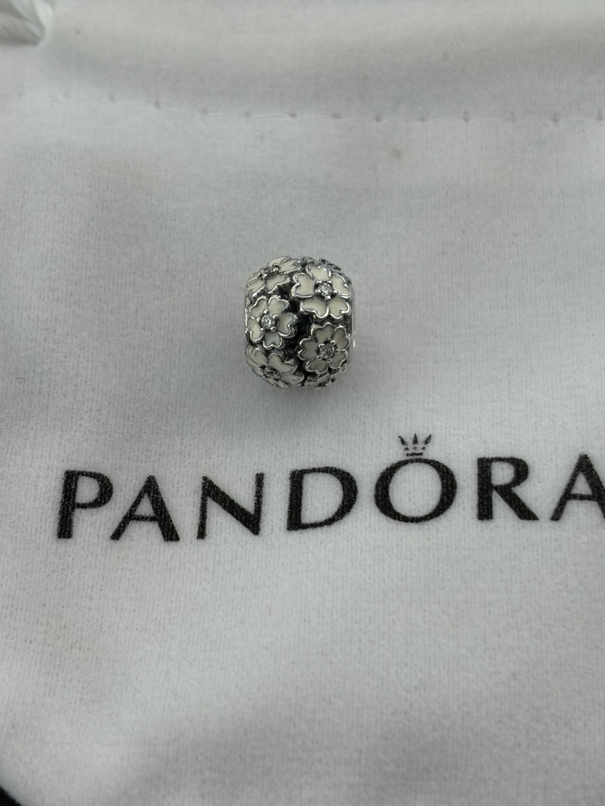 Pandora White Primrose Meadow Charm 791488EN12