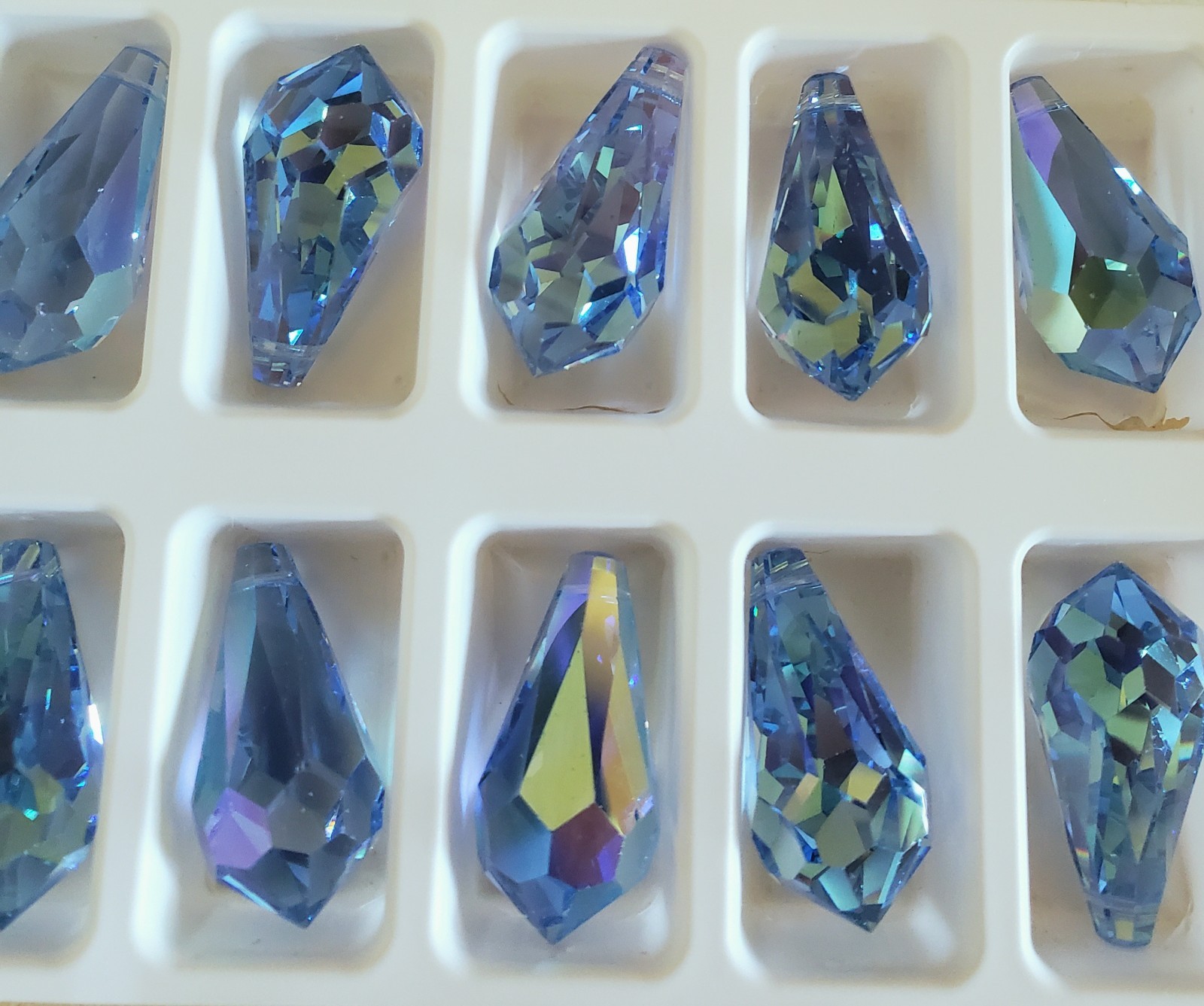 Vintage Swarovski 6000 28x14mm Teardrop Pendant Light Sapphire AB (1pc)