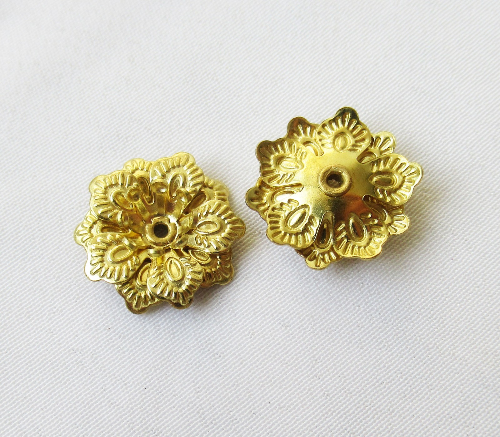 100pcs Assembled Flowers 14mm Brass Floral Findings for DIY Crafts Making
