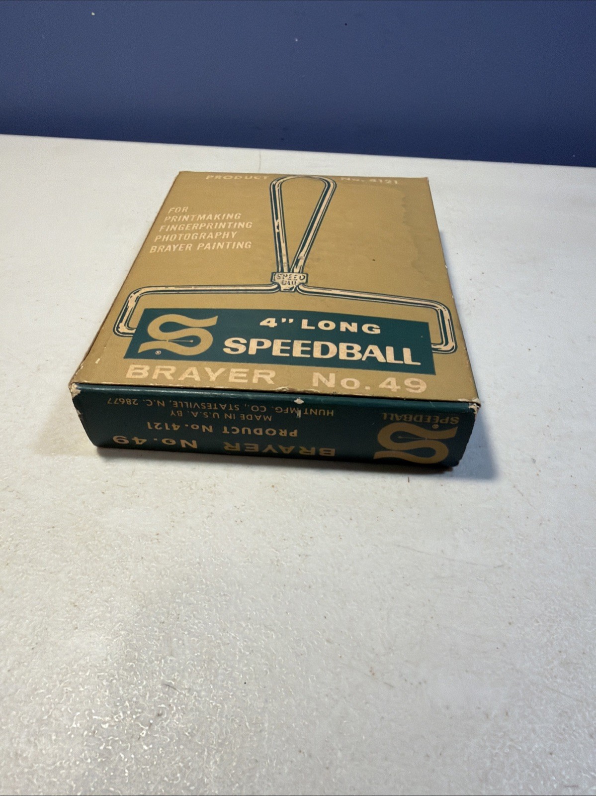 VTG SPEEDBALL PRINTMAKING LOT: NO 49 4″ BRAYER ROLLER BOXED + 5 LINO CHISELS