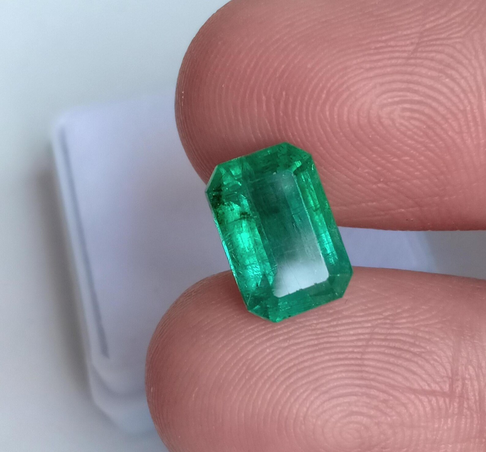 Natural Emerald 3.38 Carat Octagon Cut 11×8 MM Loose Gemstone For Jewelry