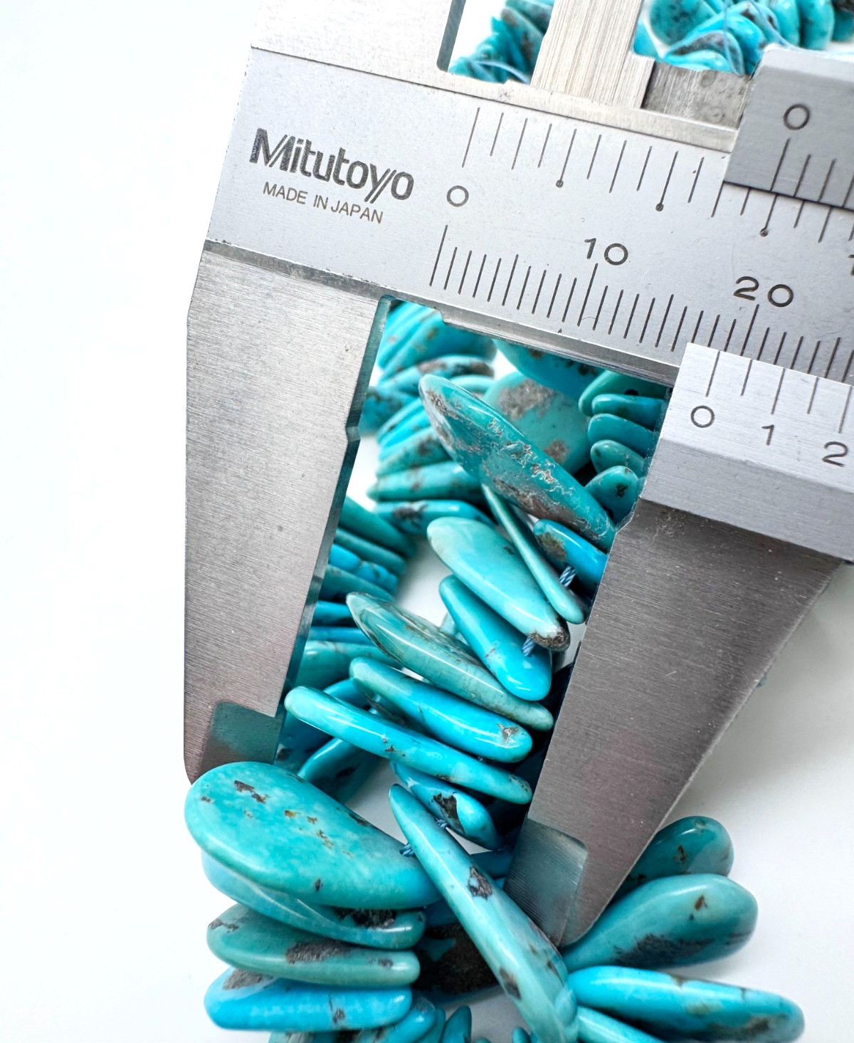 Natural Blue Arizona Kingman Turquoise Graduated Flat Slab Tear Gemstone Beads