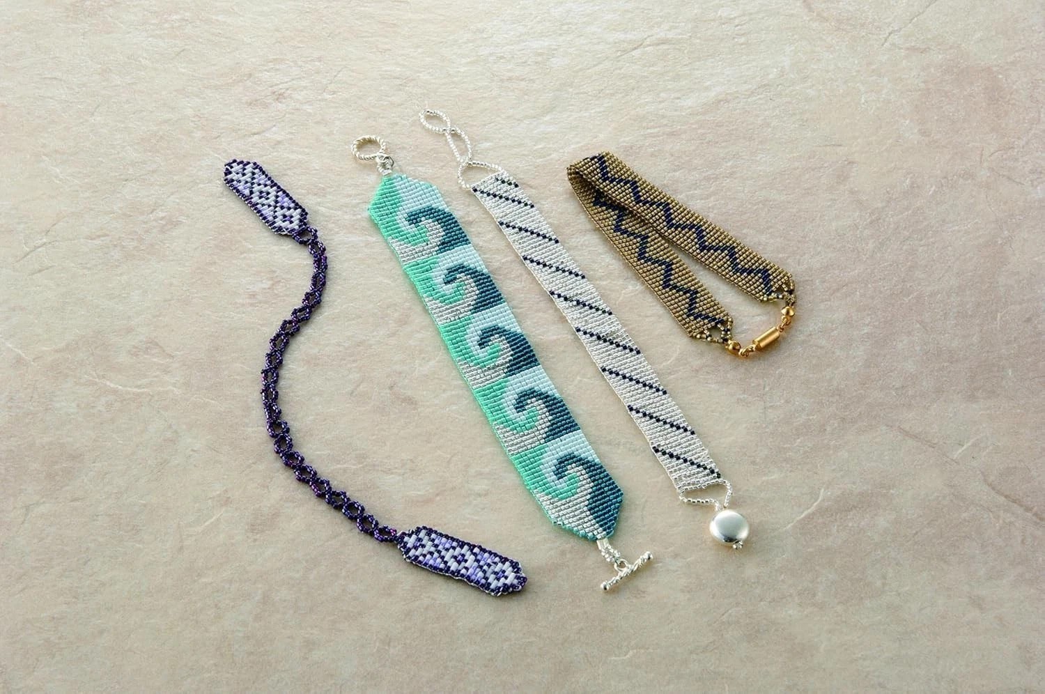 9910 Beading Loom
