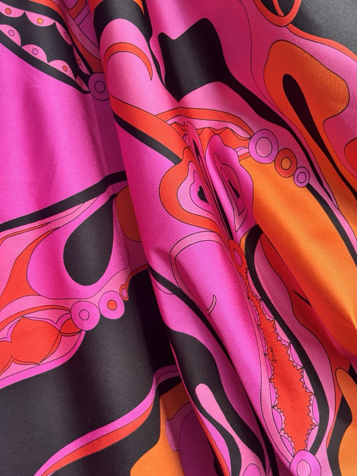 Italian Deadstock 100% Silk Twill 60 GSM Fabric By The Yard Emilio Pucci Logo