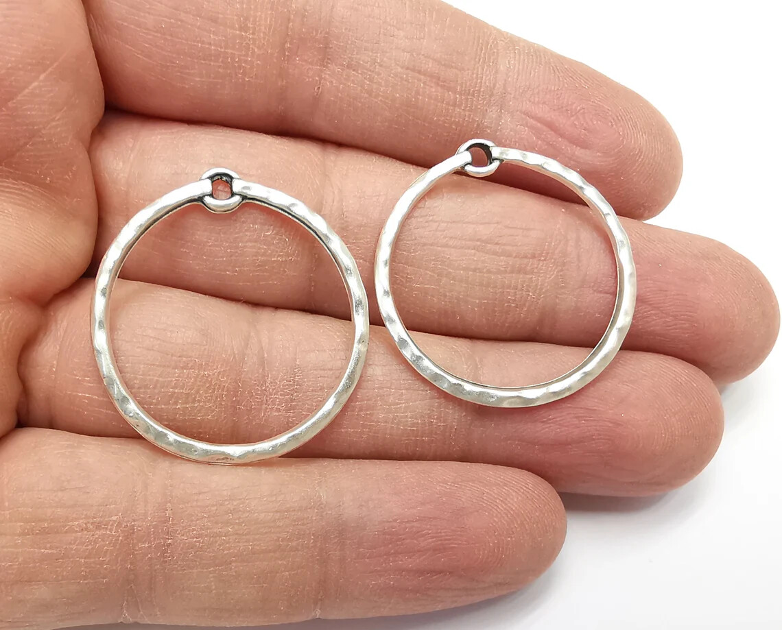 4 Round Hammered Circle Charms Antique Silver Plated Findings (30mm) G27471