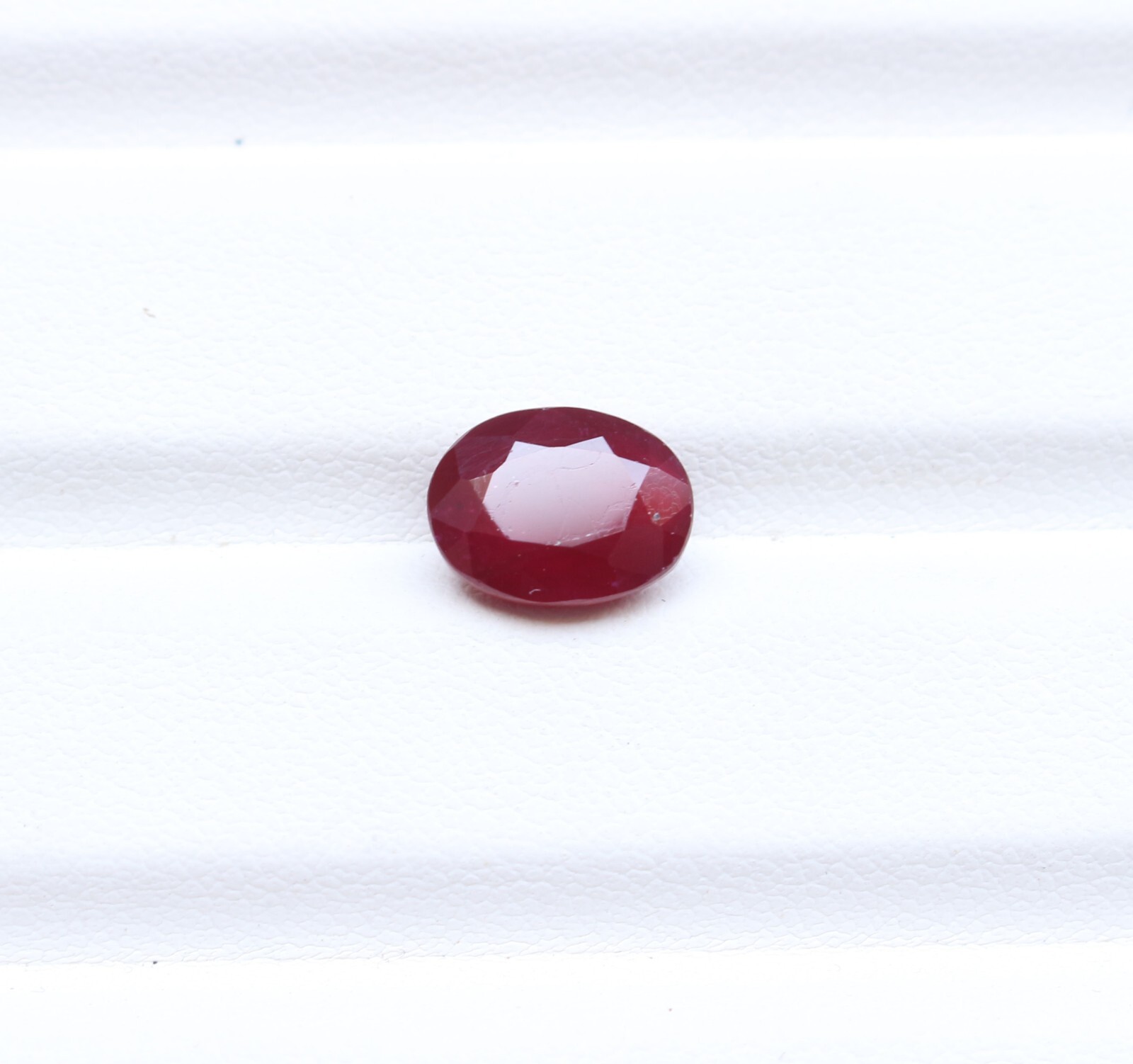 AAA++ Natural Red Ruby Oval Faceted Cut Cabochon Loose Gemstone 3.65 Ct 10X7MM