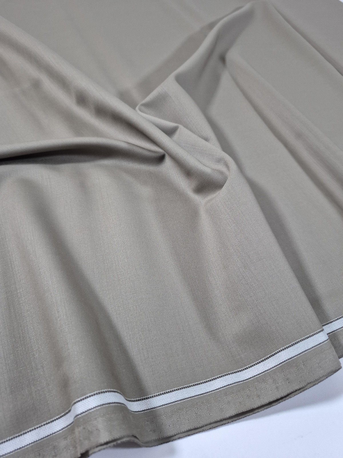 Atlas International Textiles Super 120s Wool Suiting Beige Solid 2 7/8 Yd Italy