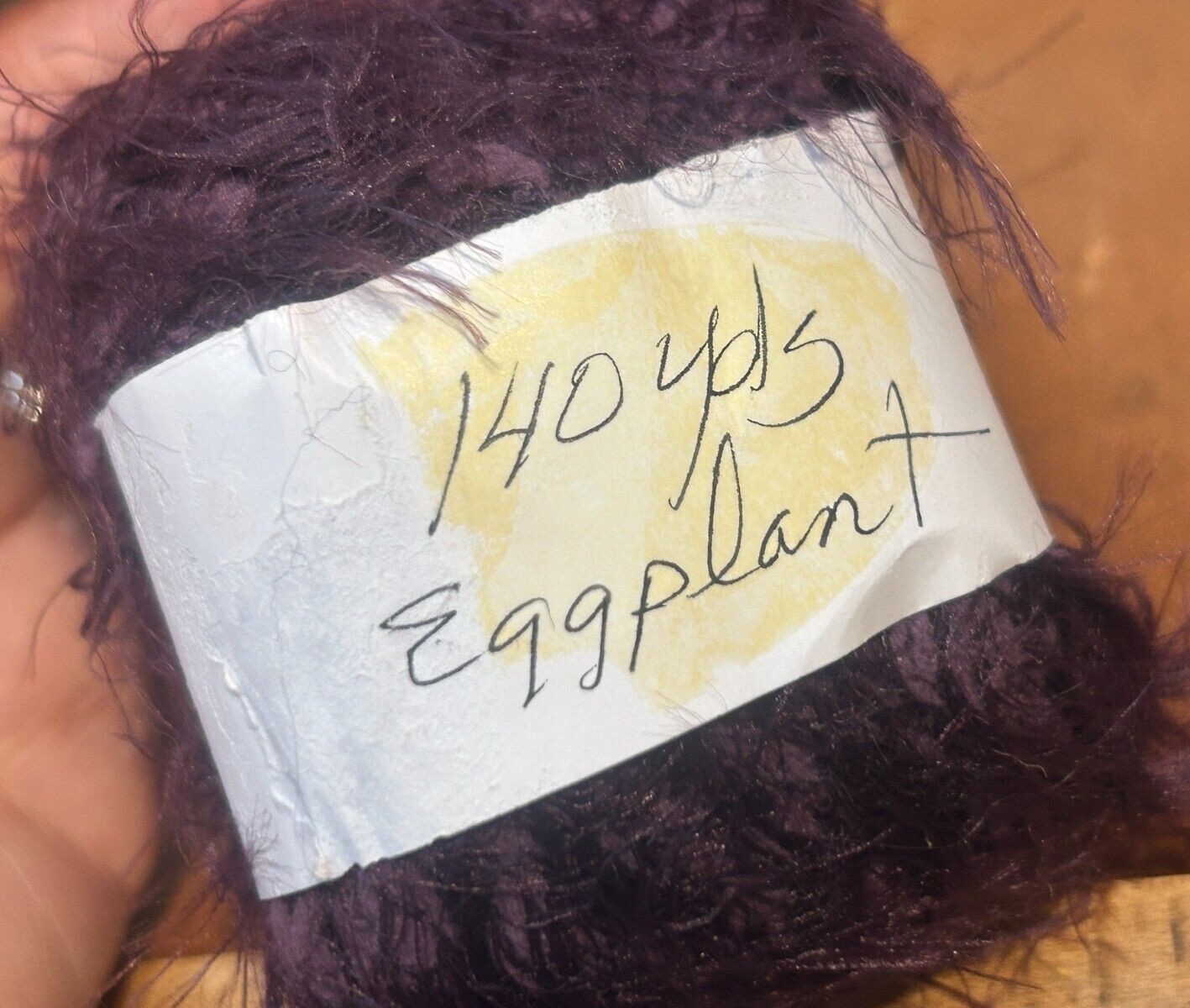 Private Label 140yds? peluche eggplant 1 ball