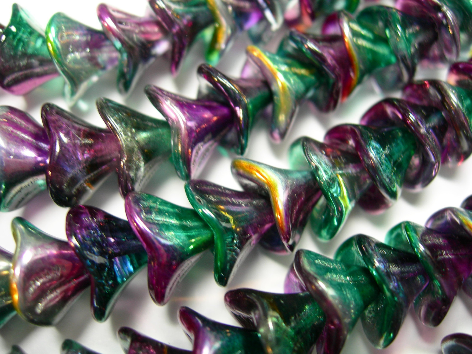 12 beads – Metallic Purple Peacock Czech Glass 3 petal Flower Beads 10mm