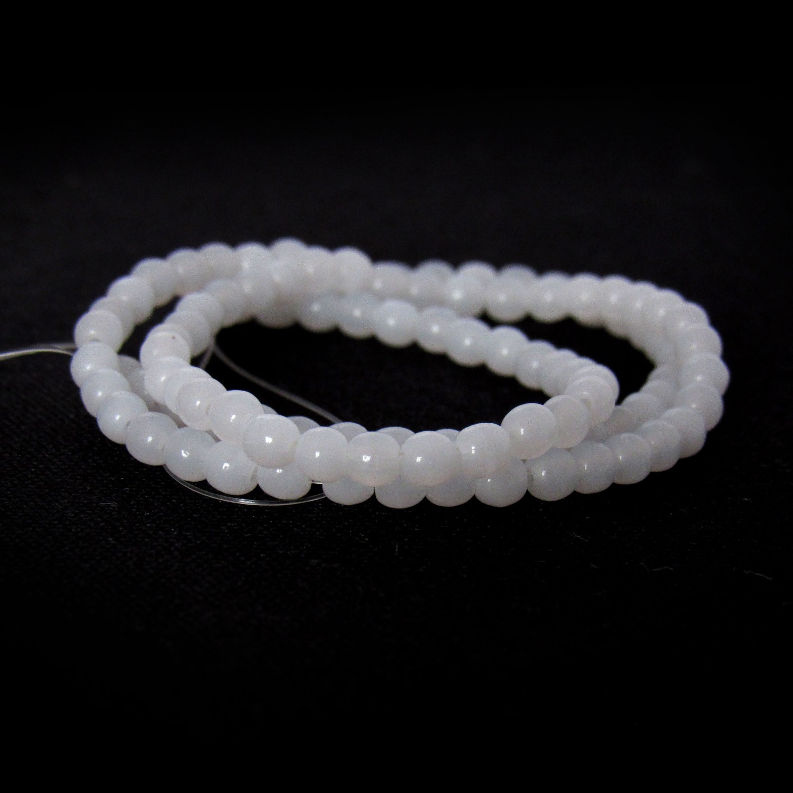 Milky White – 100 3mm Round Czech Glass Pressed Druk Beads
