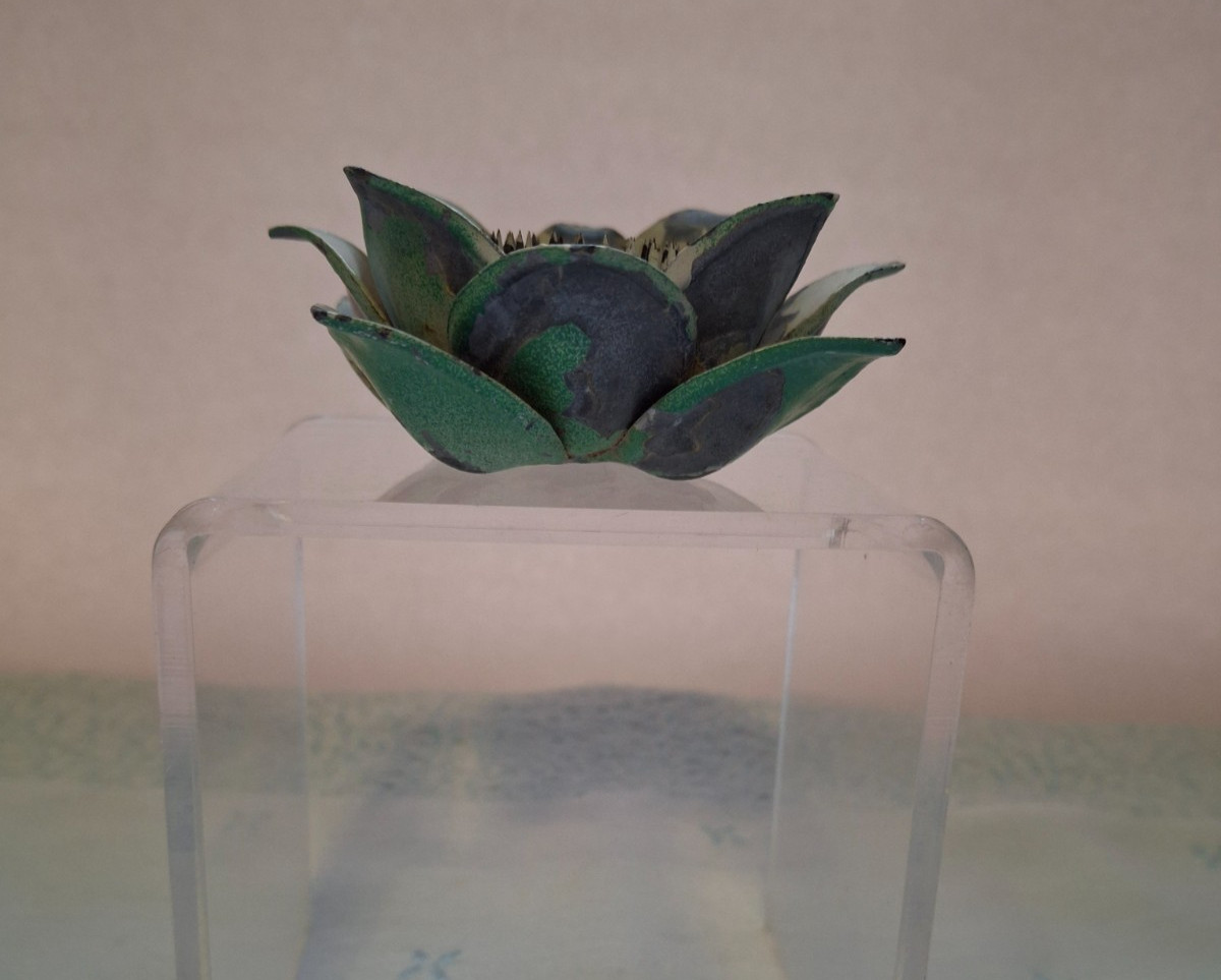 Vintage Heavy Metal Water Lily Lotus Figure Pin Flower Frog