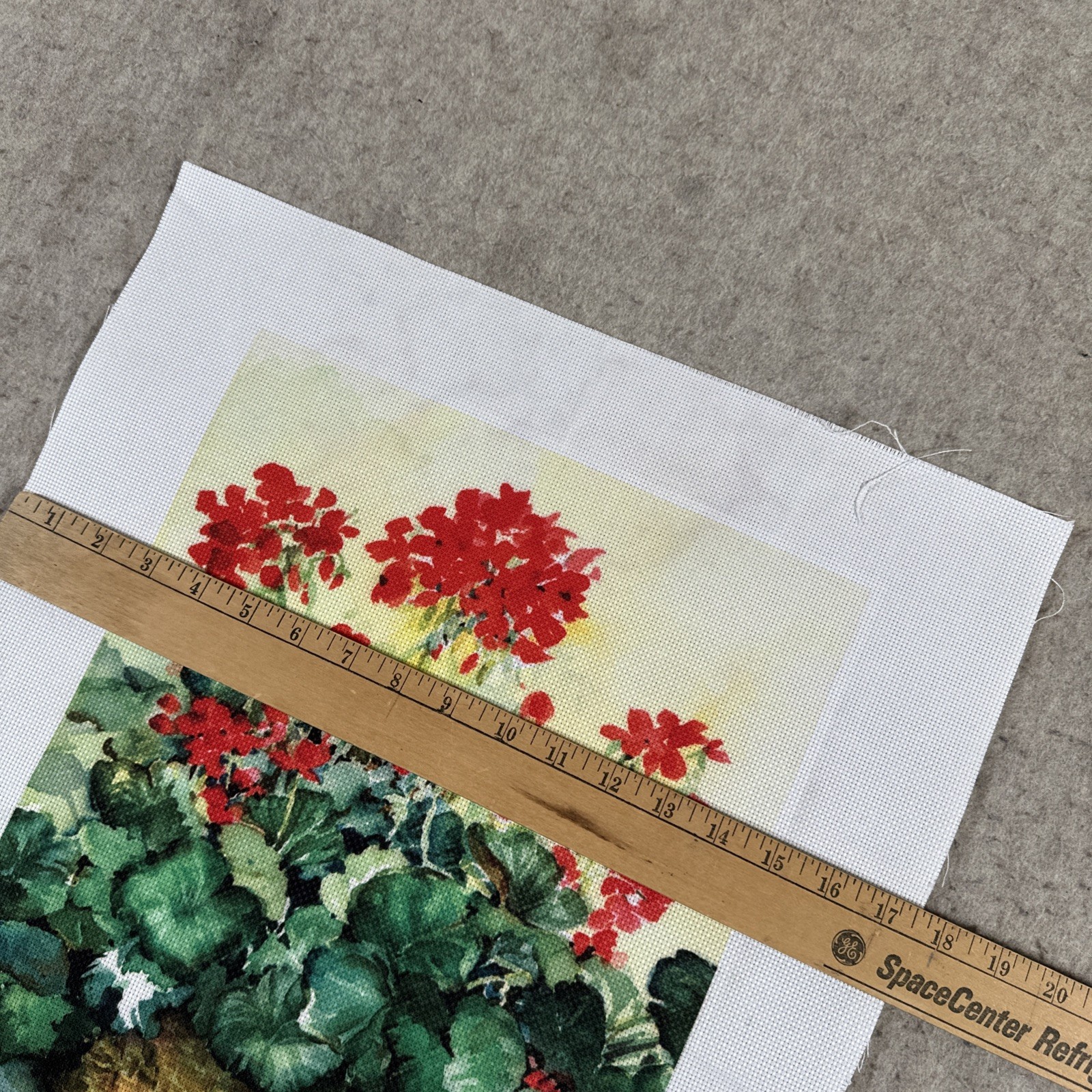 2005 Candamar Designs Geranium Basket 51552 Counted Cross Stitch Canvas