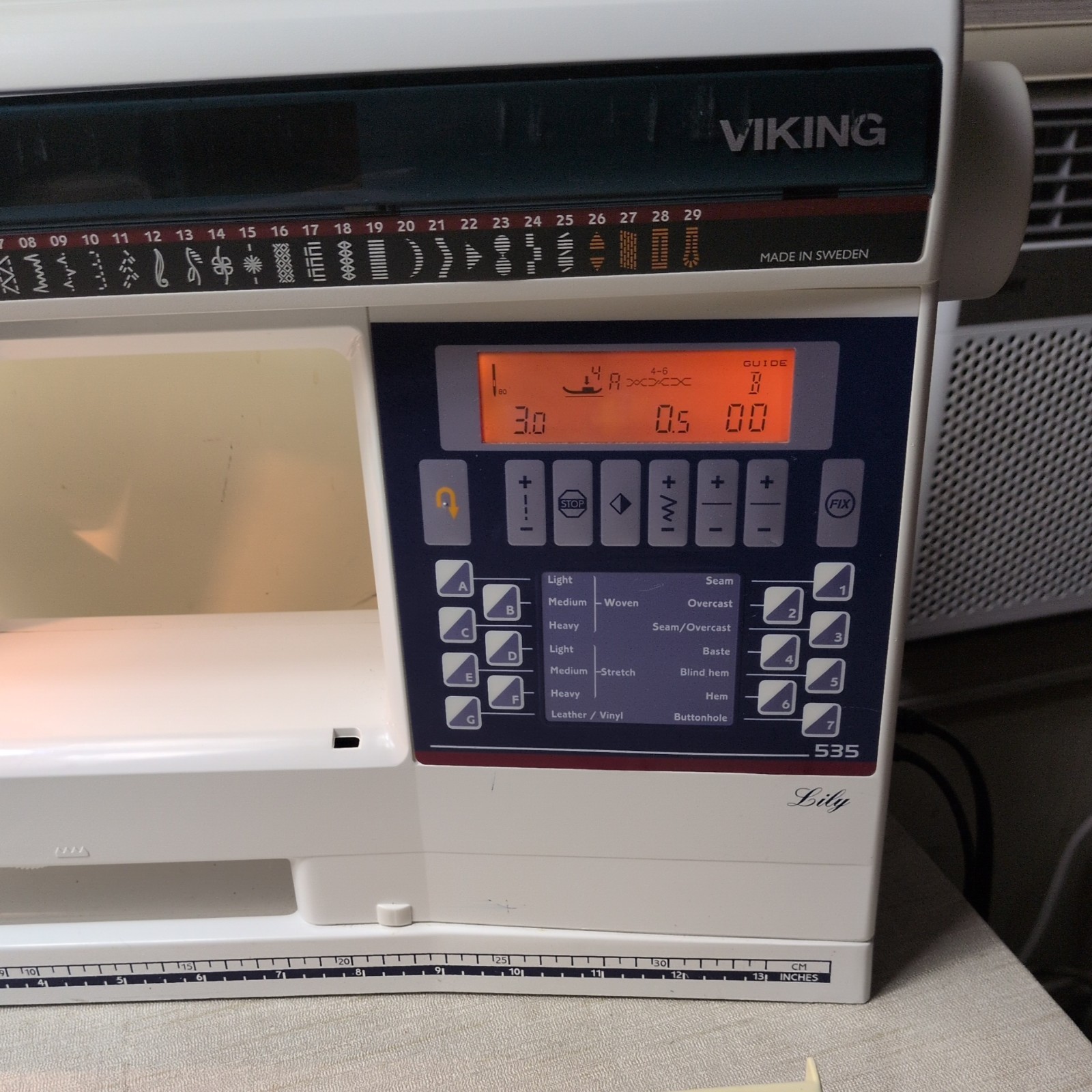 Husqvarna Viking Lily 535 Sewing Machine with Cover & Pedal Excellent