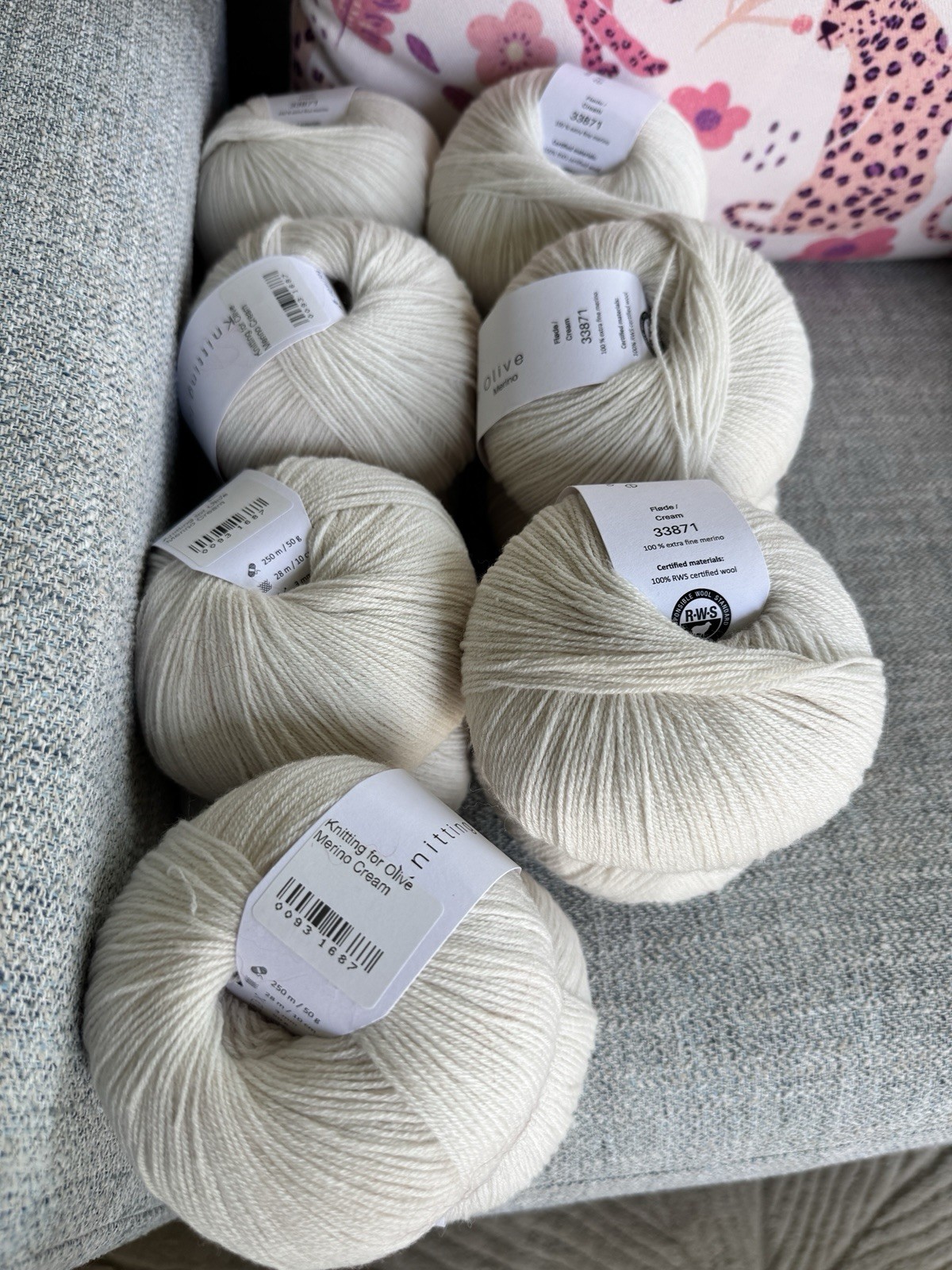 Knitting For Olive Merino Skeins (14) and Silk Mohair (9) Cream NEW