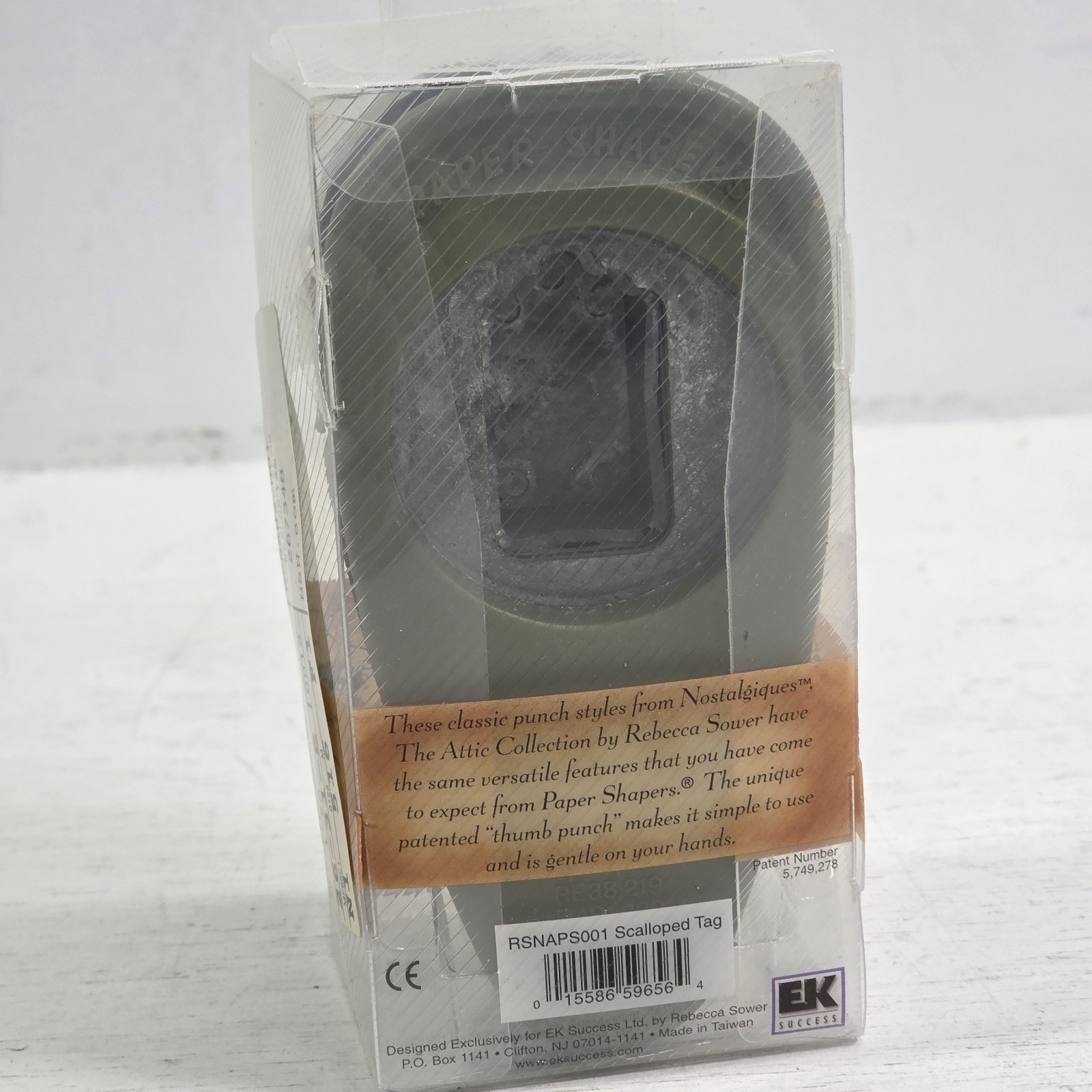 EK Nostalgiques Whale Paper Punch Attic Collection “Scalloped Tag” RSNAPS001 New