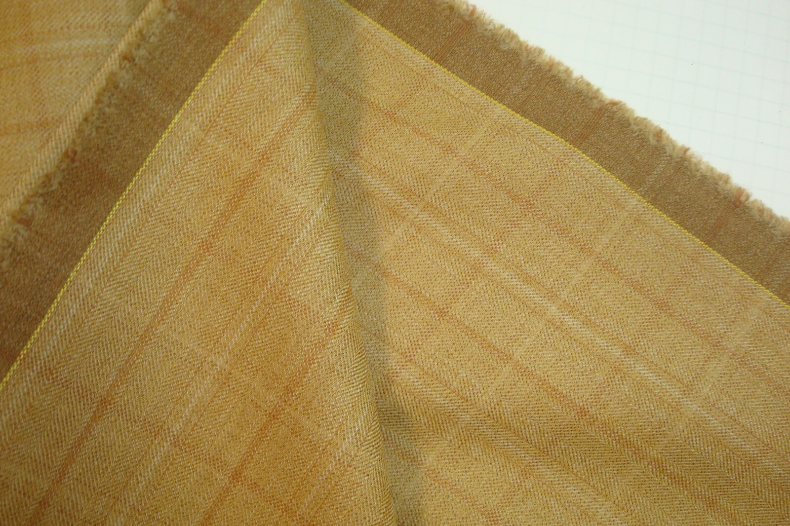 2.9 yds English WOOL Fabric Suiting 9 oz Super 100s Toffee Plaid 105″ BTP
