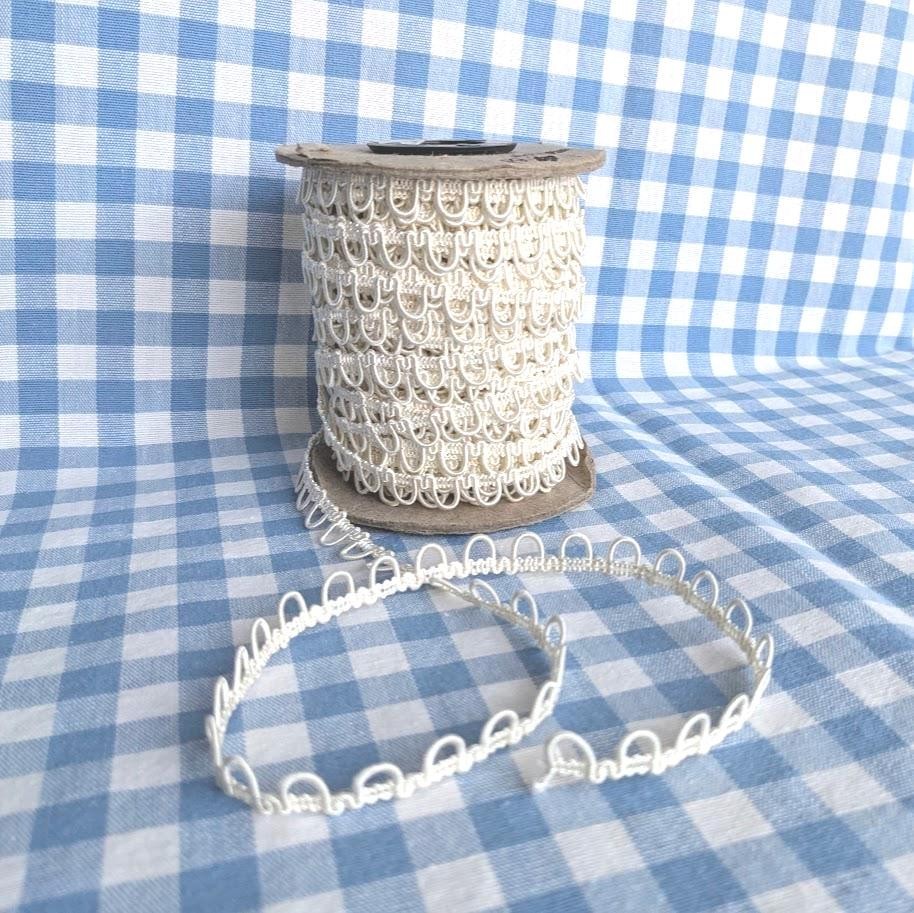 Ivory Elastic Button Loops: Bridal Gown Rouleau – 1/2″ Spacing