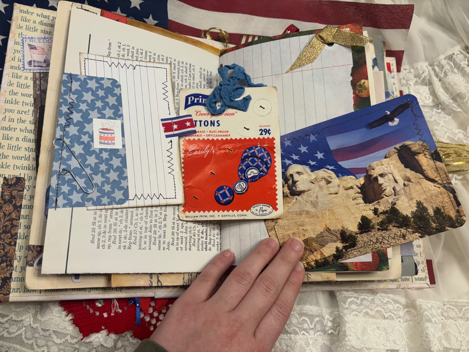 4th of July 🇺🇸 Patriotic America 250 YEARS! Junk Journal handcrafted