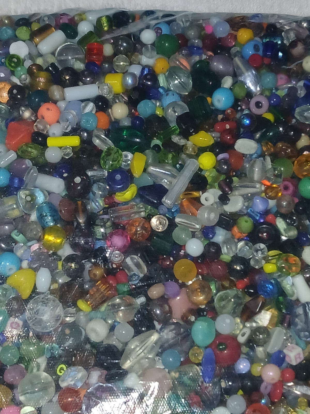 HUGE 5 1/2 Pounds Mixed Loose Beads Bulk Lot for Jewelry Making and DlY Crafts!