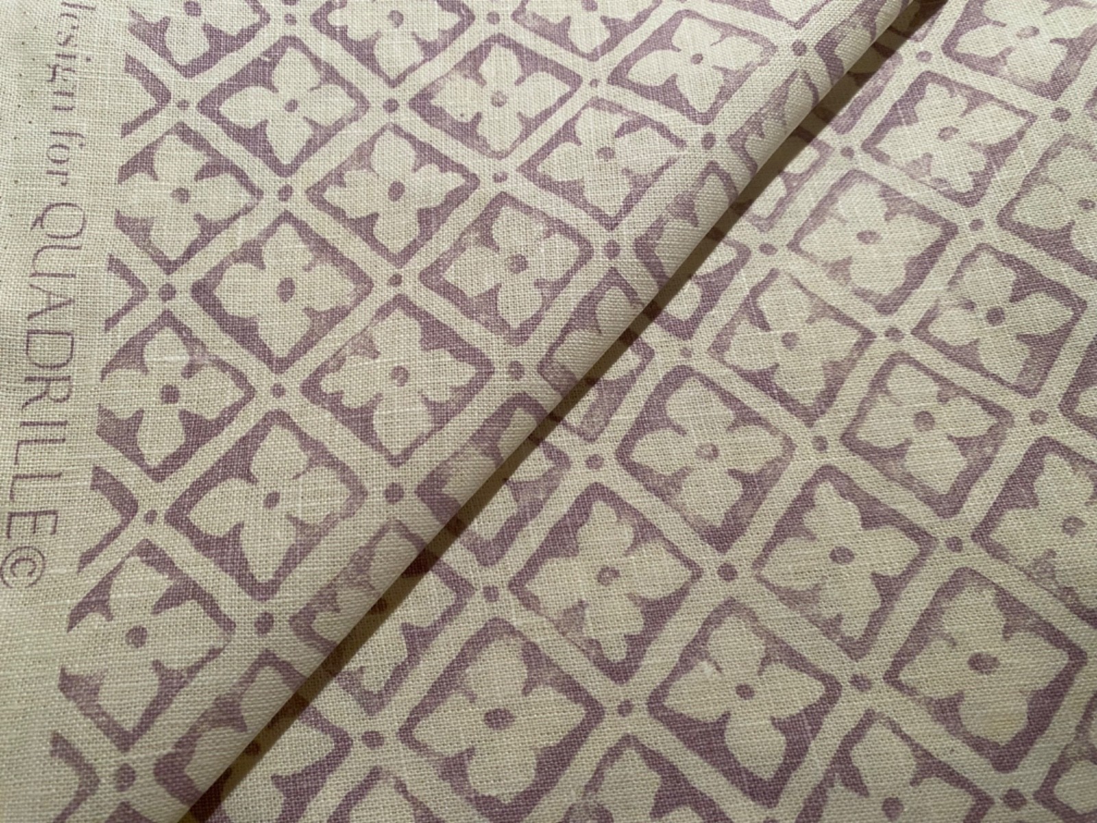 China Seas QUADRILLE Puccini Lavender Tinted 100% Linen Fabric $400 Retail BTY