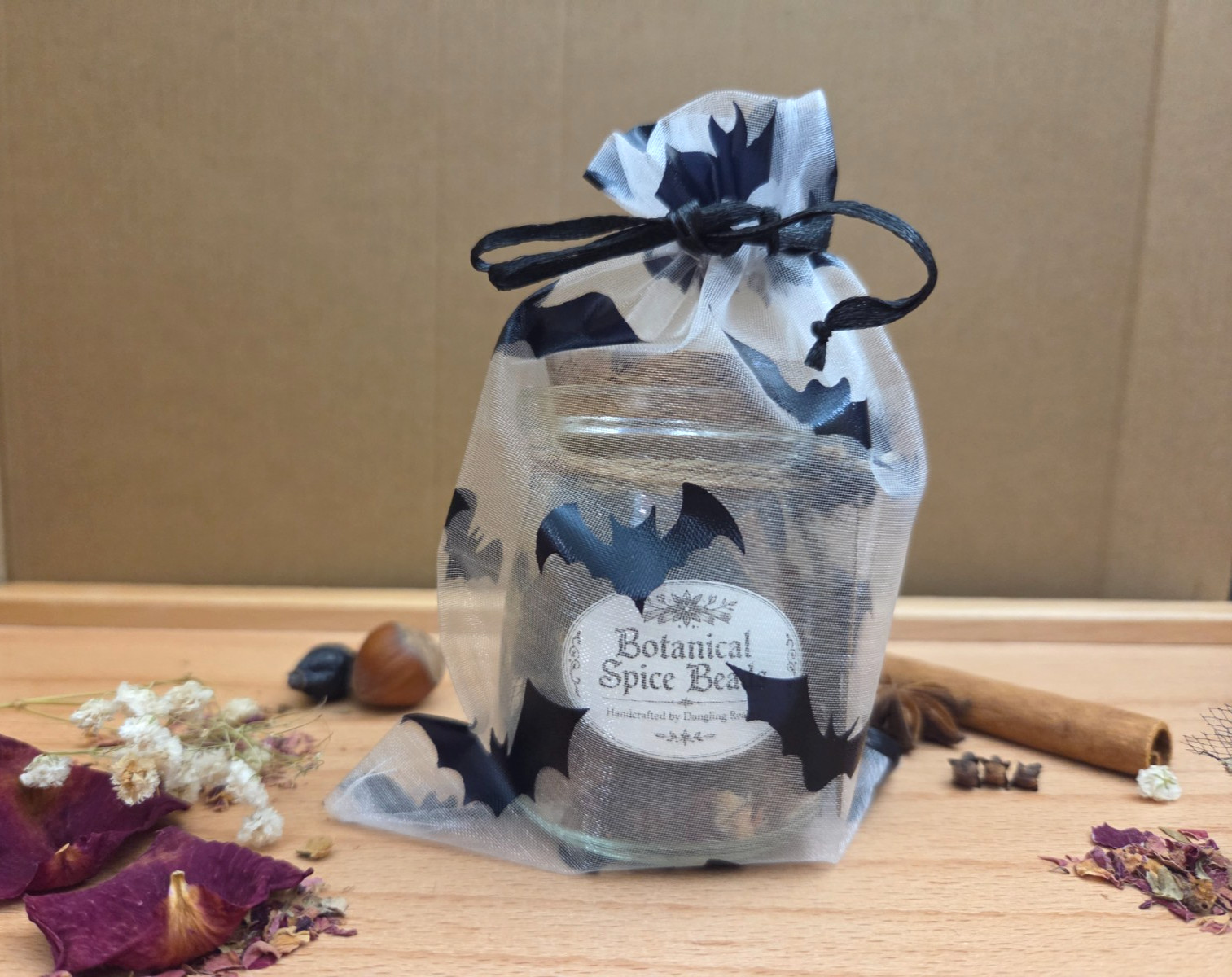 Gothic Bat Spiced Fragrance Beads Jar Halloween Decor Potpourri Sachet Gift