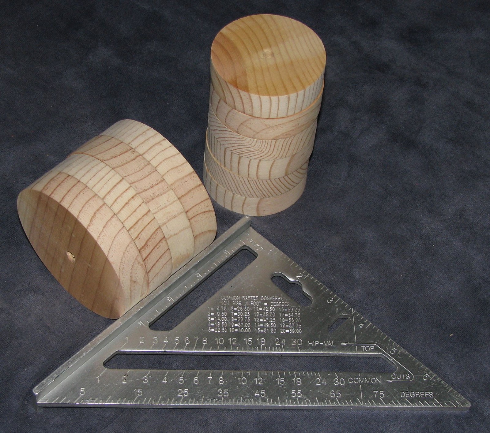4-8PCS Pine Wood Craft Circles Discs Rounds 3/4″ Thick 2″ TO 5.25″ Medium Sanded