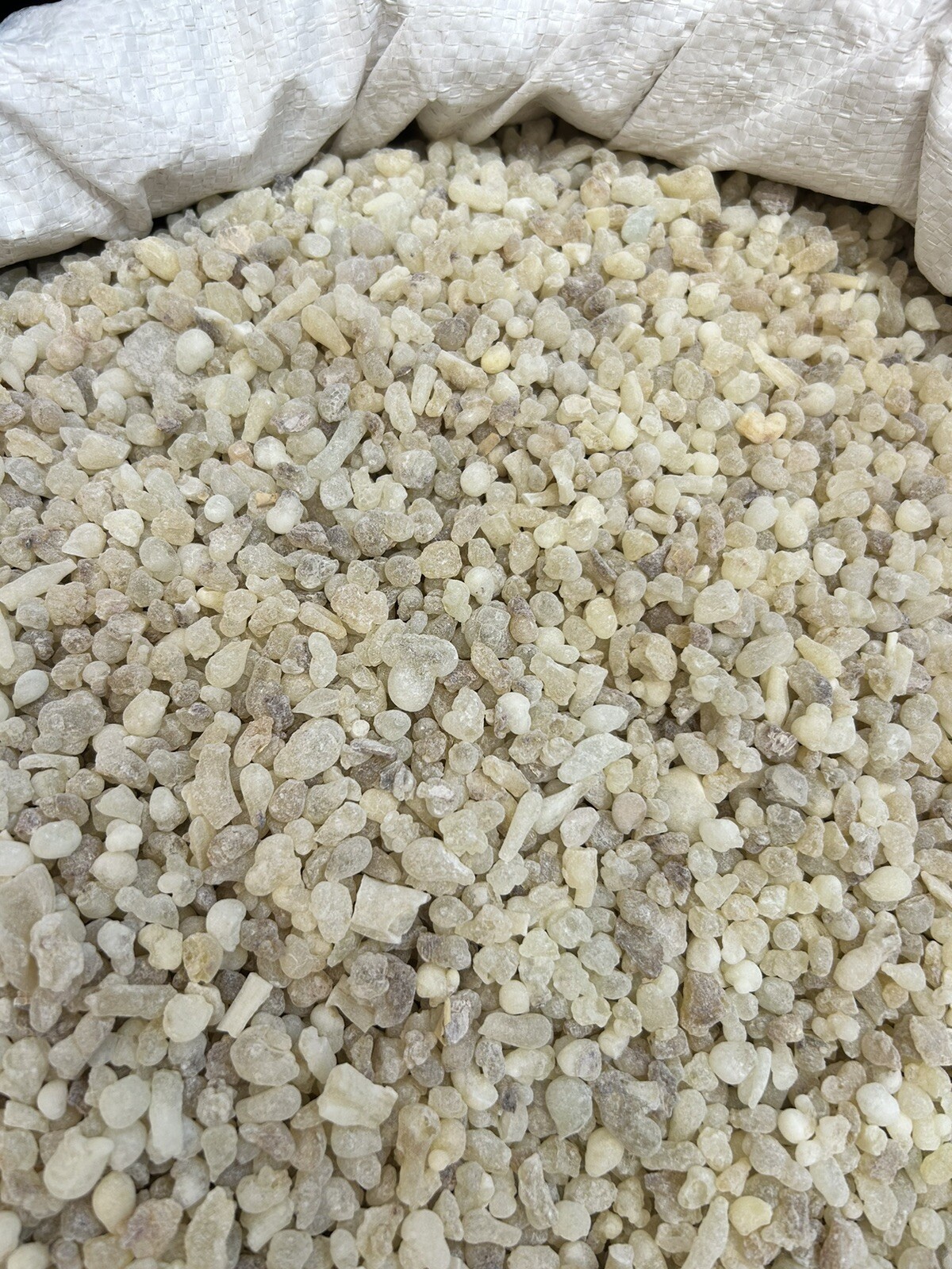 Royal hojari frankincense small resins medicine grade from Oman 1 kg