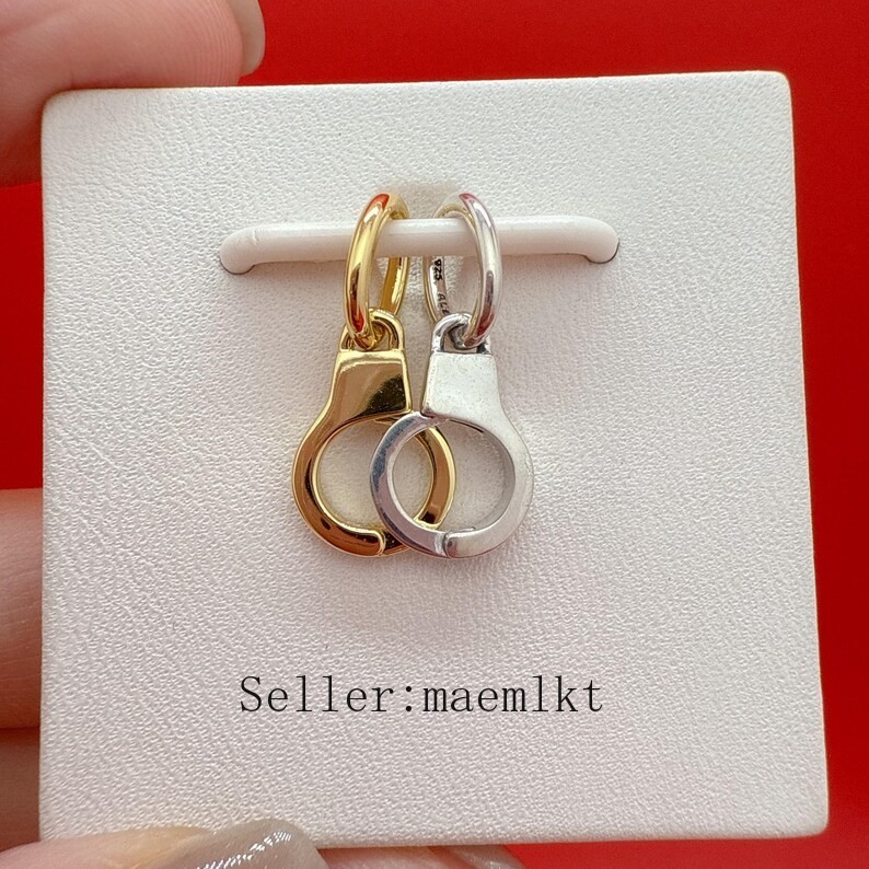 New 925 Sterling Silver Openable & Splittable Handcuffs Dangle Charm 763435C00