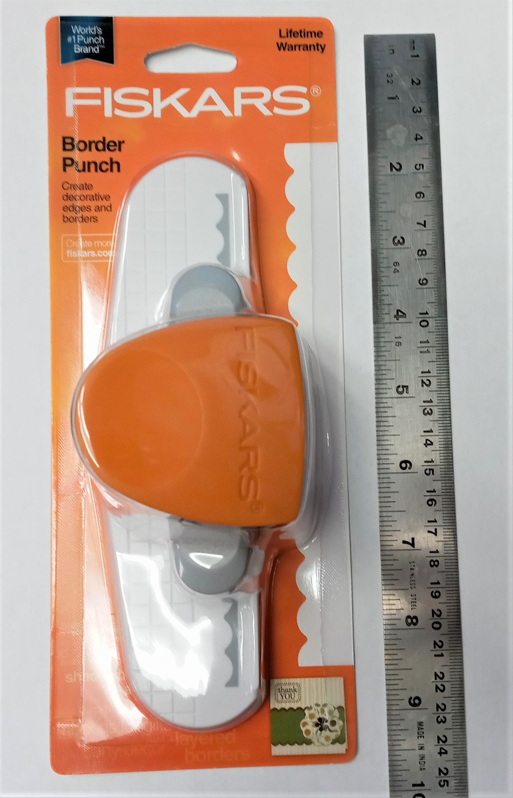 Fiskars 145960-1002 Border Punch – Scallop Sentiment