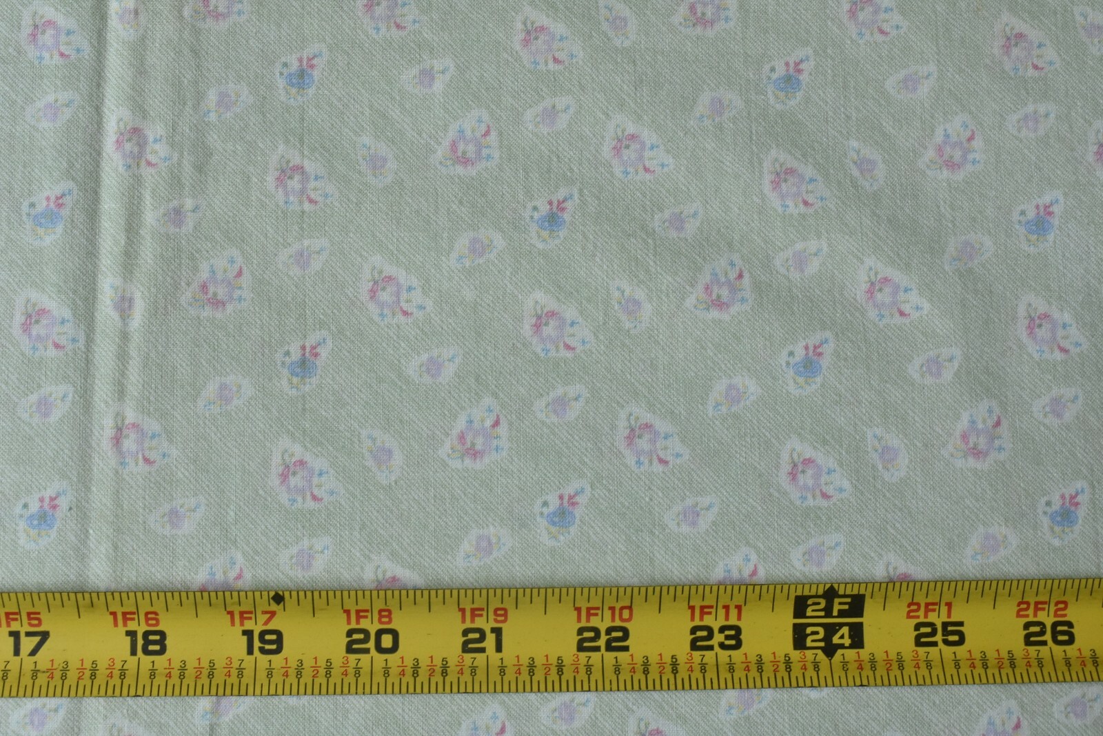 By 1/2 Yd, Vintage, Pastel Pink & Purple on Green Quilt Cotton, Springs, P7649