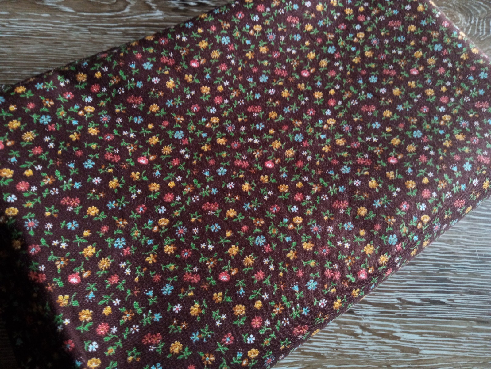 2.9 YARDS Vintage Calico Fabric Cranston Brown Floral Fabric Tiny Flower Fabric
