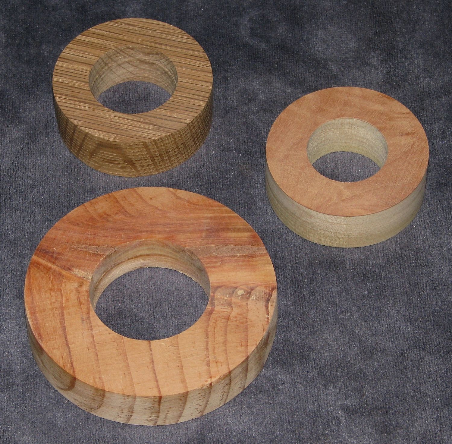 4-8PCS Pine Wood Craft Circles Discs Rounds 3/4″ Thick 2″ TO 5.25″ Medium Sanded