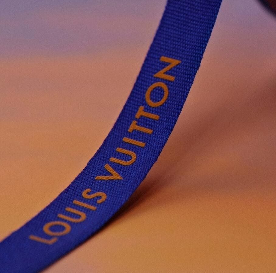 1 Yard of 1/2″ Designer Louis Vuitton Blue Gift Ribbon w/Gold Logo Authentic New