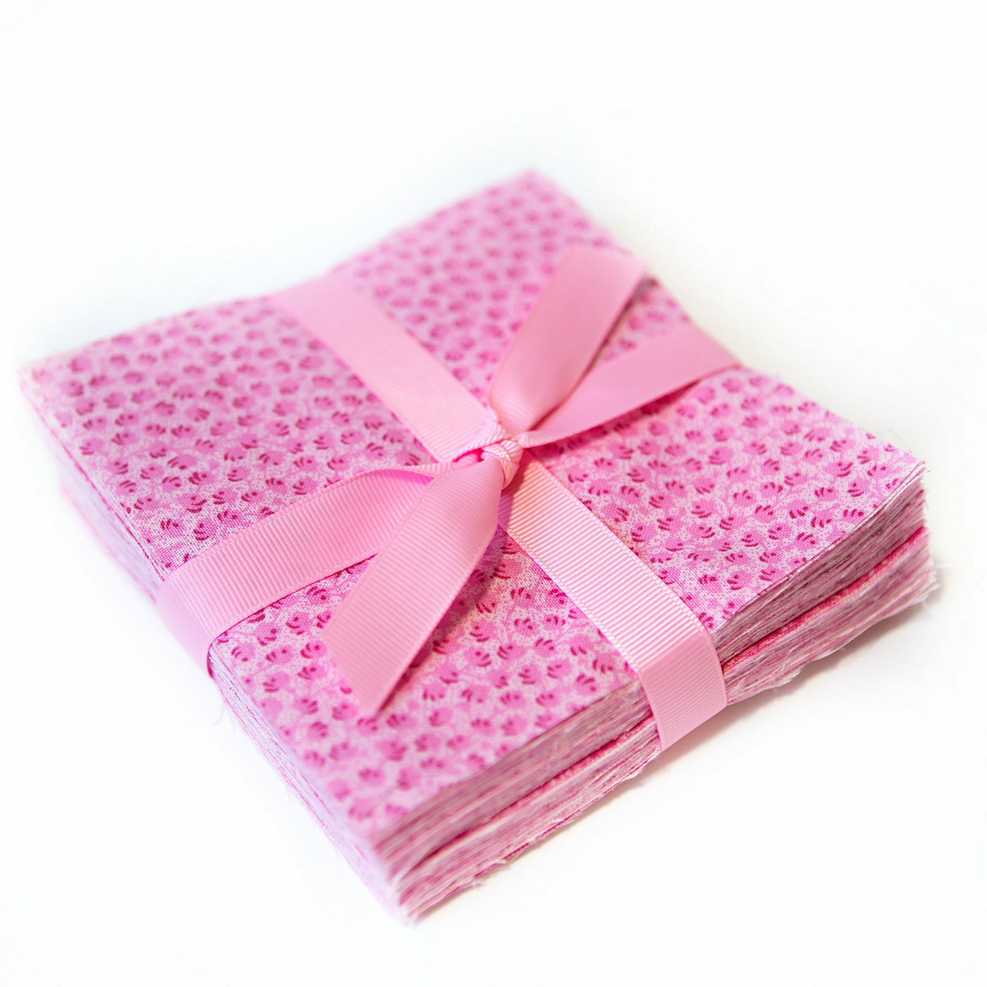It’s All Pink 90-pc precut charm pack 5″ squares 100% cotton fabric quilt