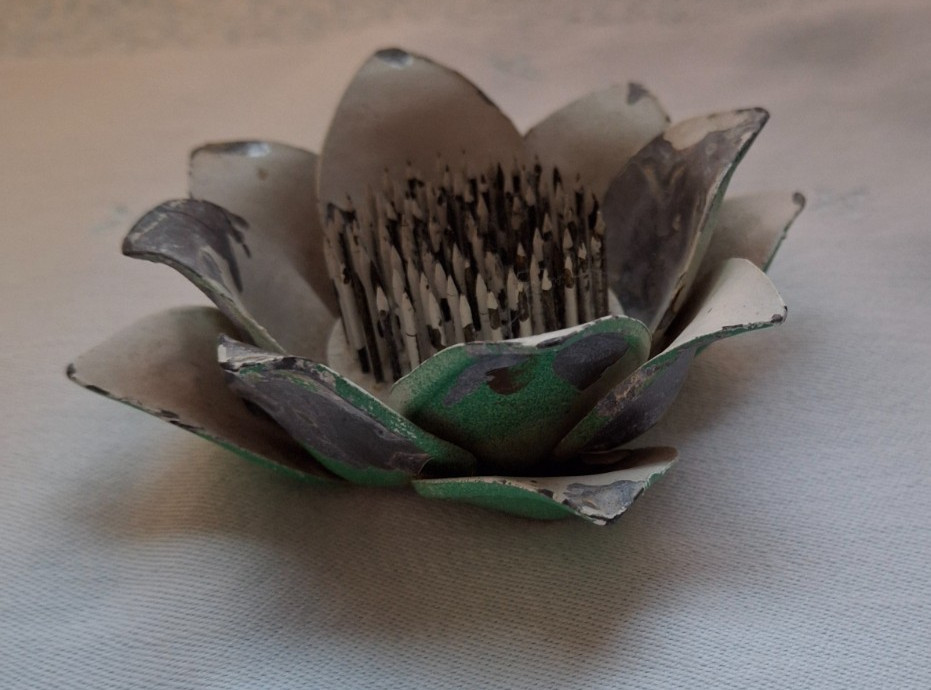 Vintage Heavy Metal Water Lily Lotus Figure Pin Flower Frog