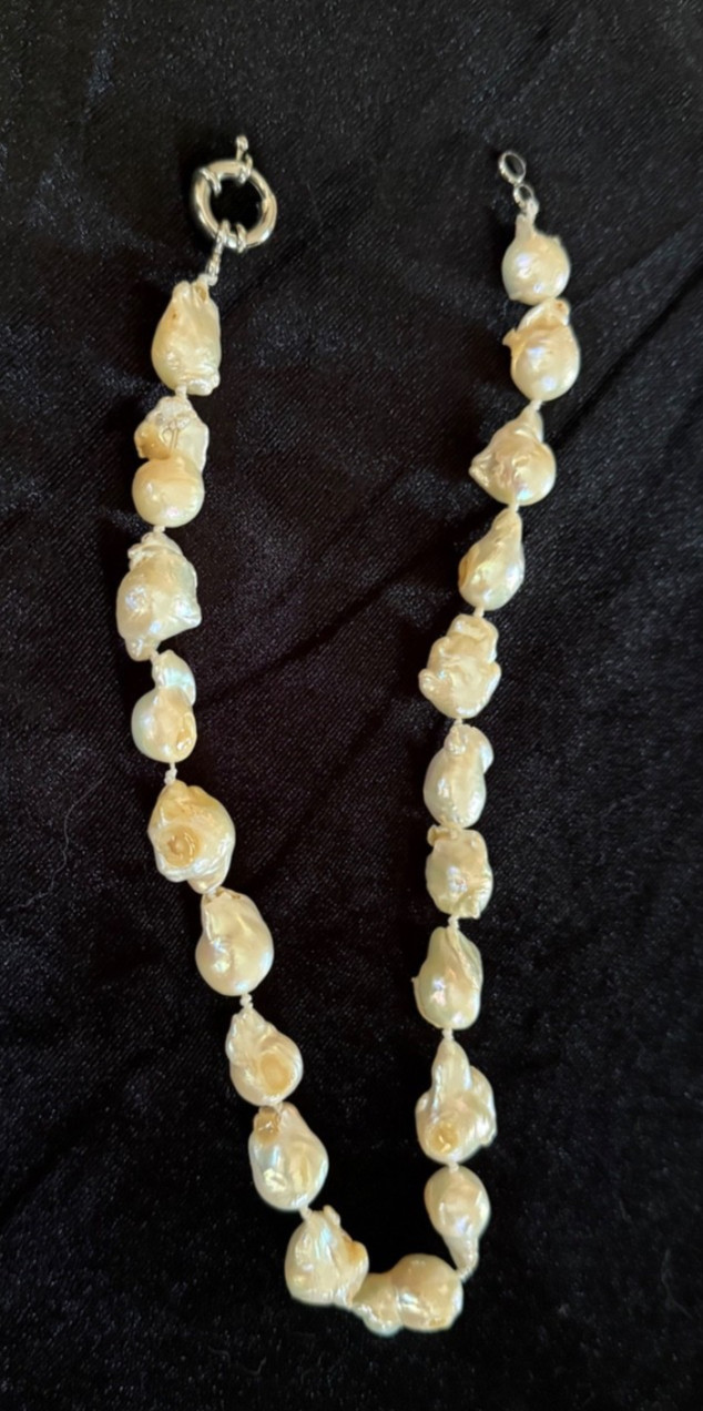 Vintage Freshwater Baroque Pearl Necklace with Metallic Clasp 17.5″ Long