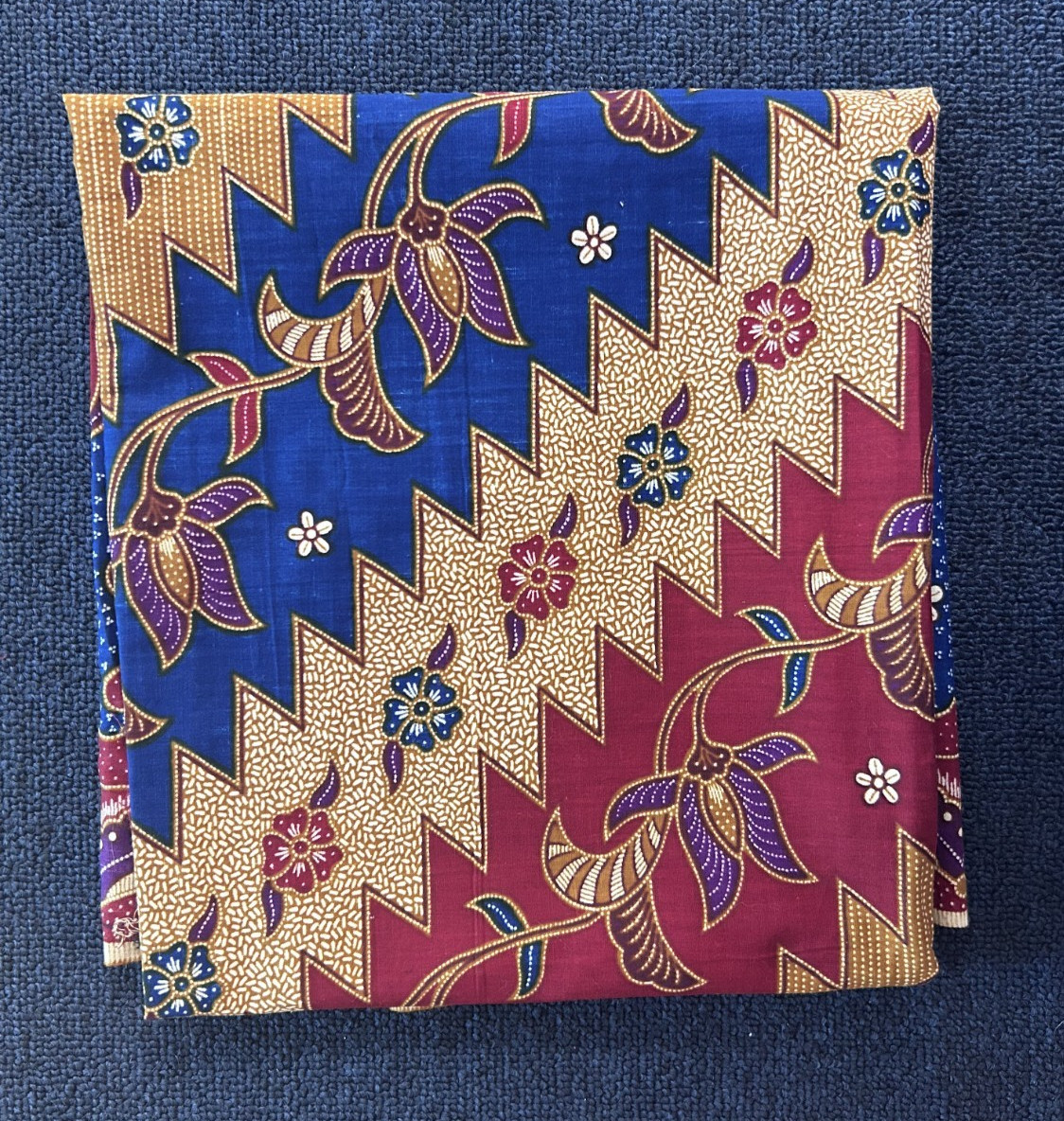 Vintage Indonesian Batik Fabric Cotton Floral Geometric Blue & Red Sarong 75×46