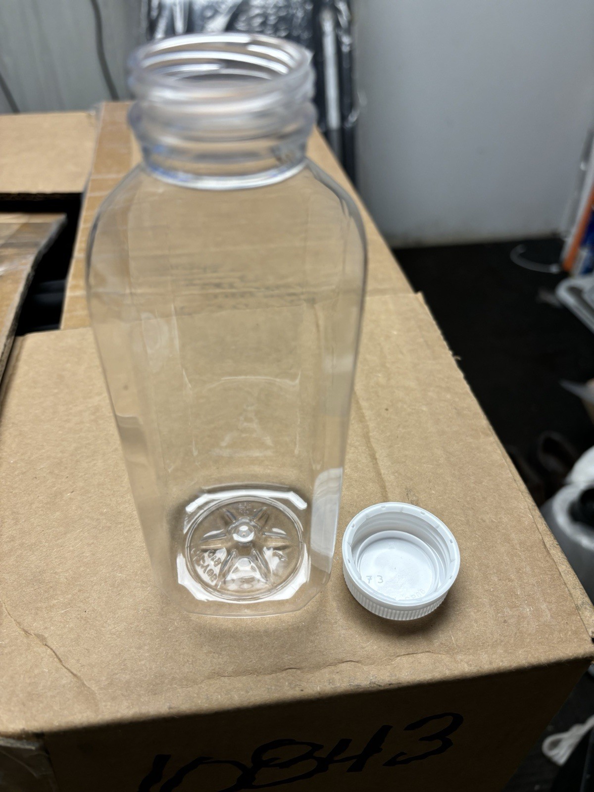 Case Of 60 Clear,￼16 oz Plastic Bottles, with Lids