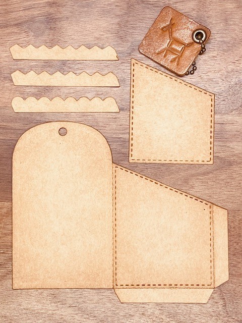 Lily ,pocket tag cutting dies (set of 3)