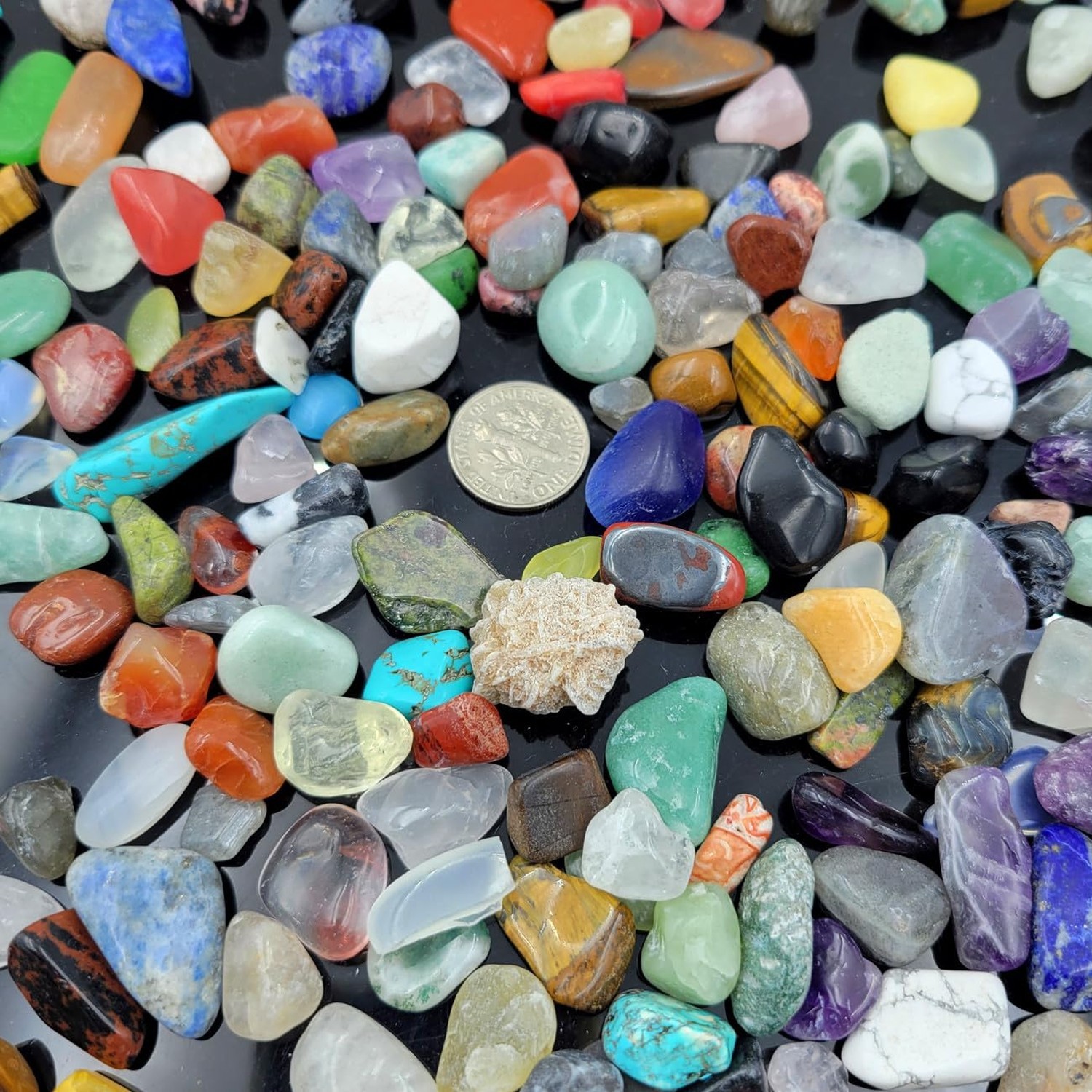 800Pcs+ (3lb) Gemstones and Crystals Set,30Kinds+ Bulk Rocks and Minerals Sci…