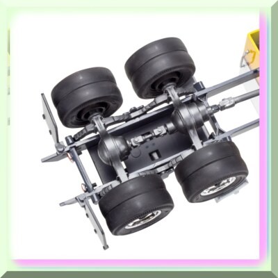 1:32 Scale Model Truck Kit to Build